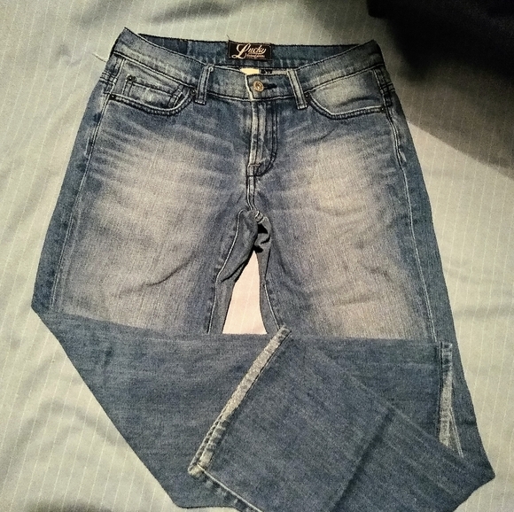 lucky brand mom jeans
